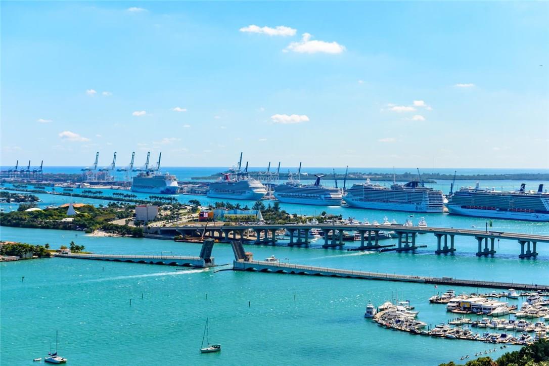 2020 N Bayshore Dr #2906,Miami, FL 33137