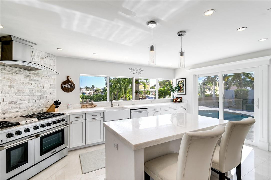 2948 NE 35th Lighthouse Point, FL 33064