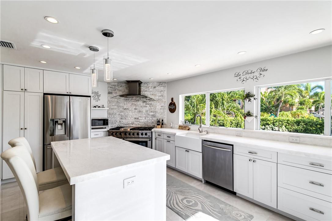 2948 NE 35th Lighthouse Point, FL 33064