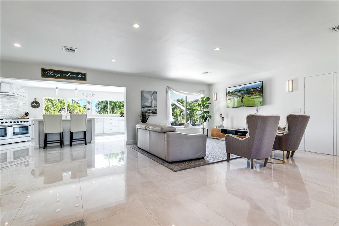 2948 NE 35th Lighthouse Point, FL 33064