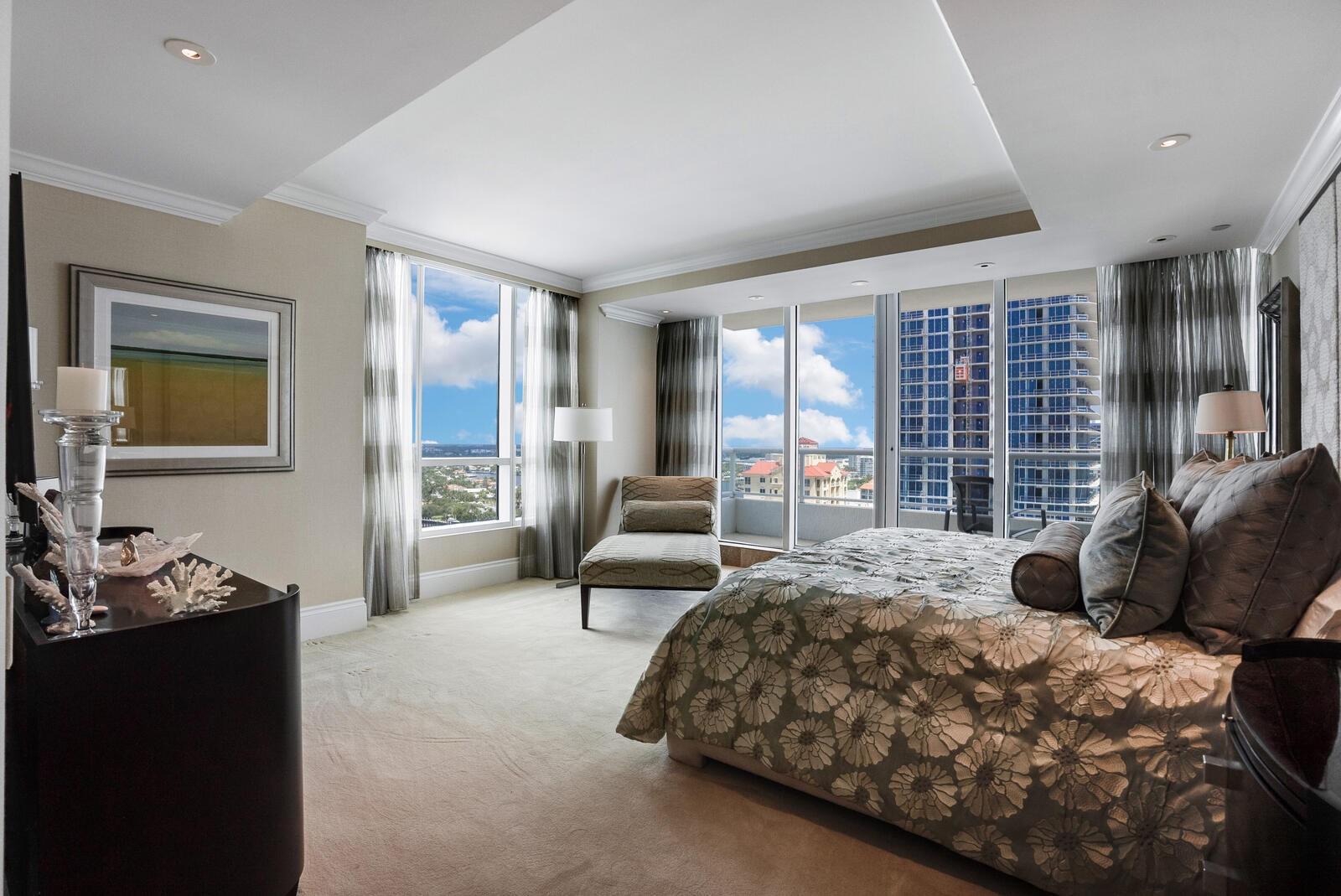 1 N Fort Lauderdsale Bch Blvd #1907 Fort Lauderdale, FL 33304