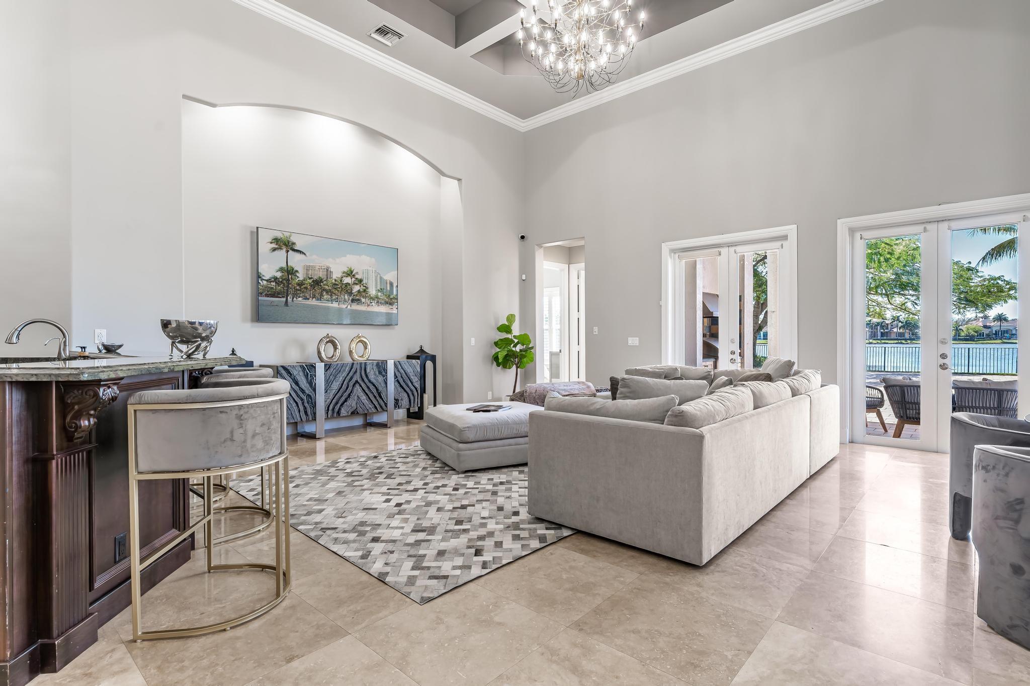 3111 Lake Rdg Ln Weston, FL 33332