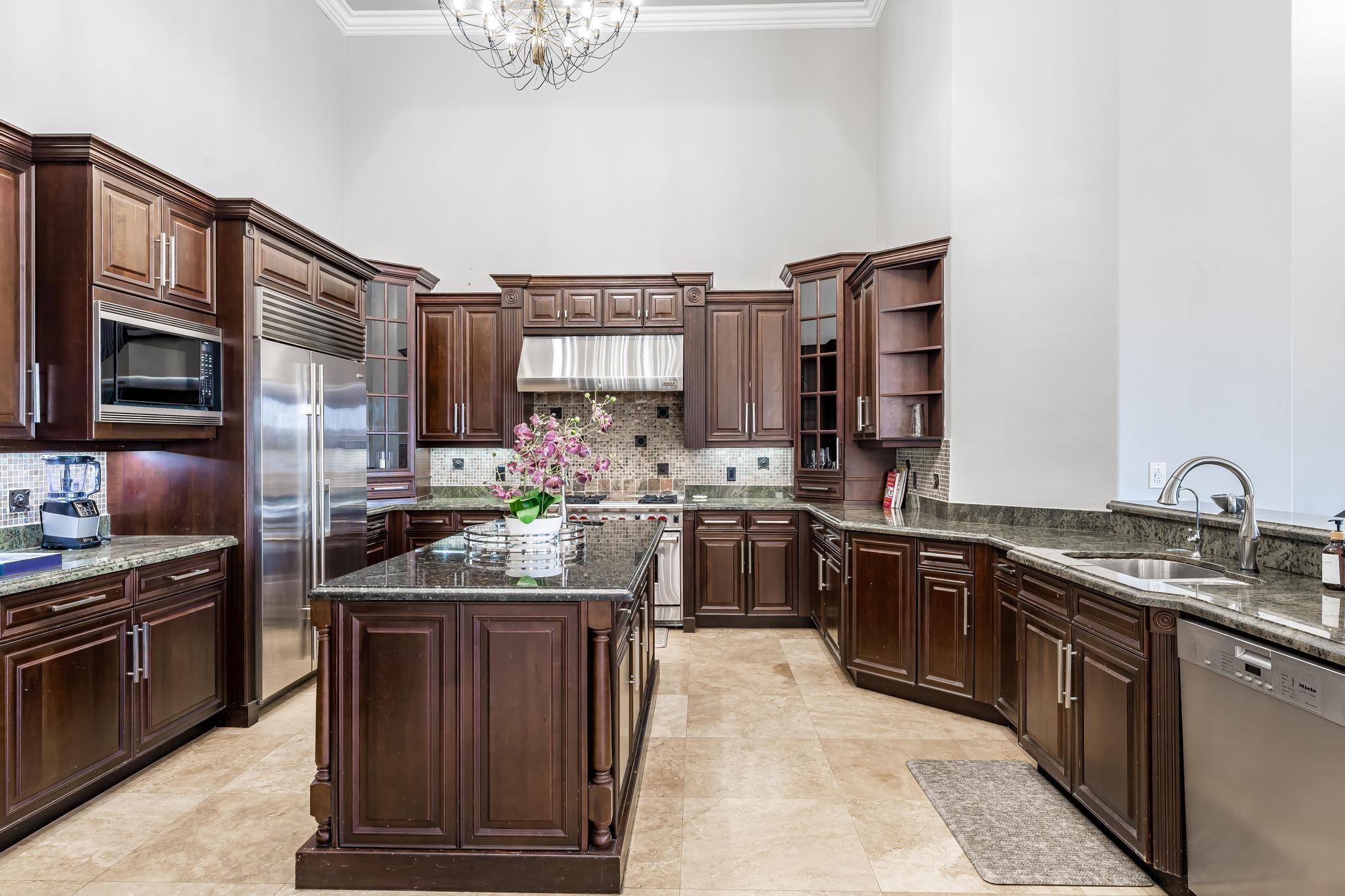 3111 Lake Rdg Ln Weston, FL 33332