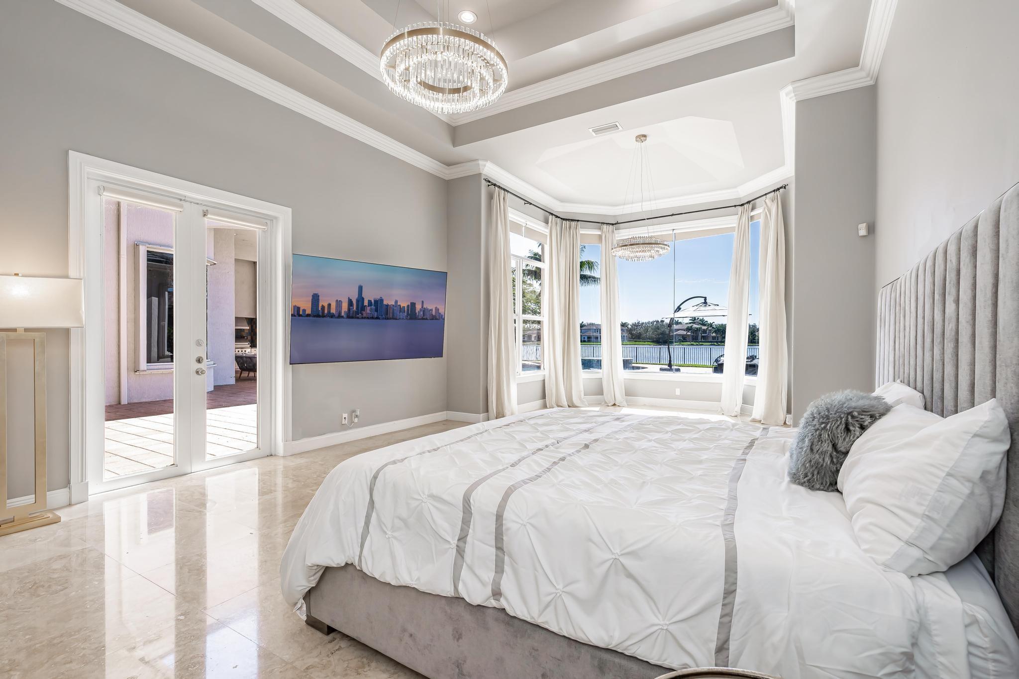 3111 Lake Rdg Ln Weston, FL 33332