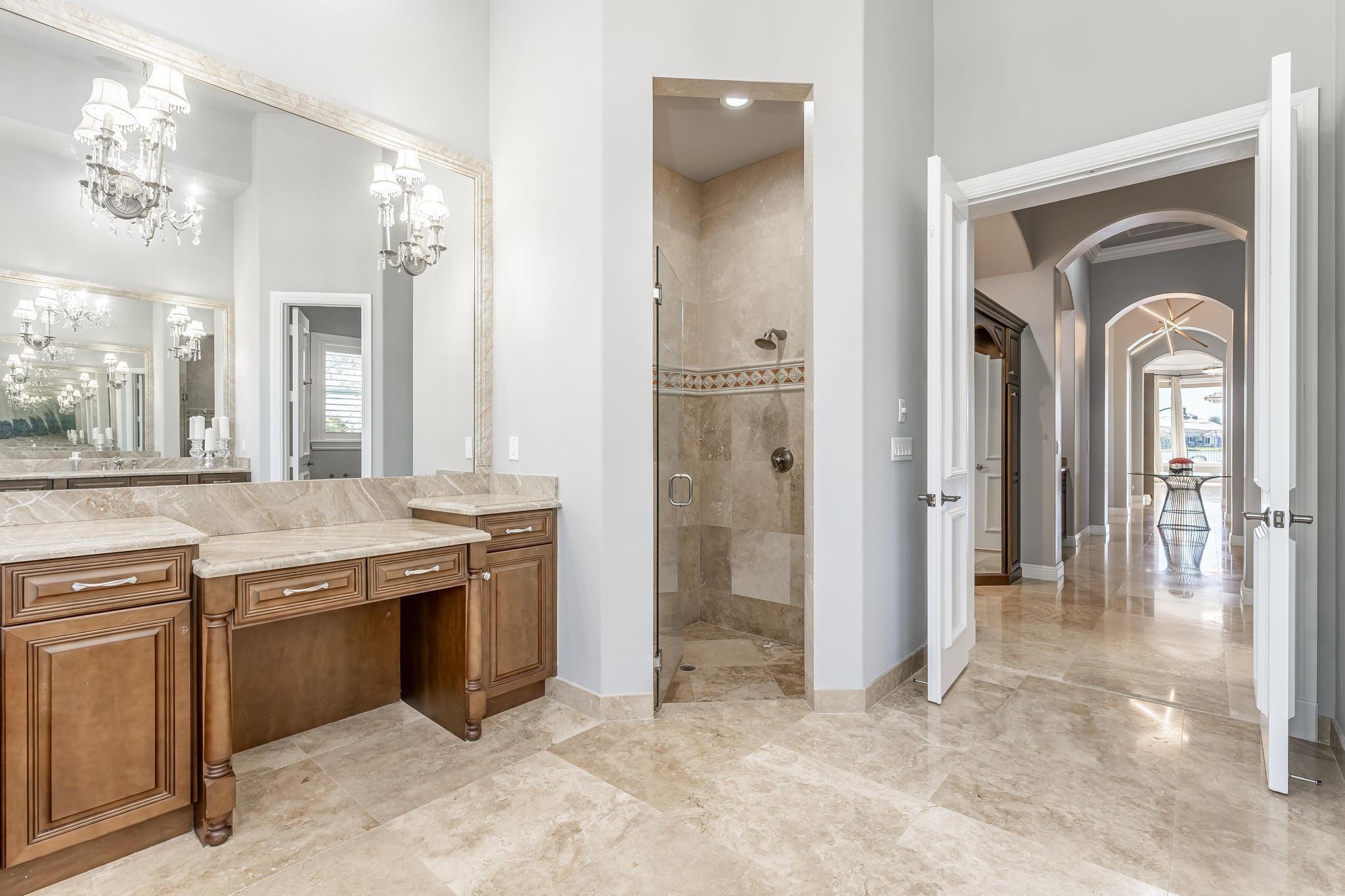 3111 Lake Rdg Ln Weston, FL 33332