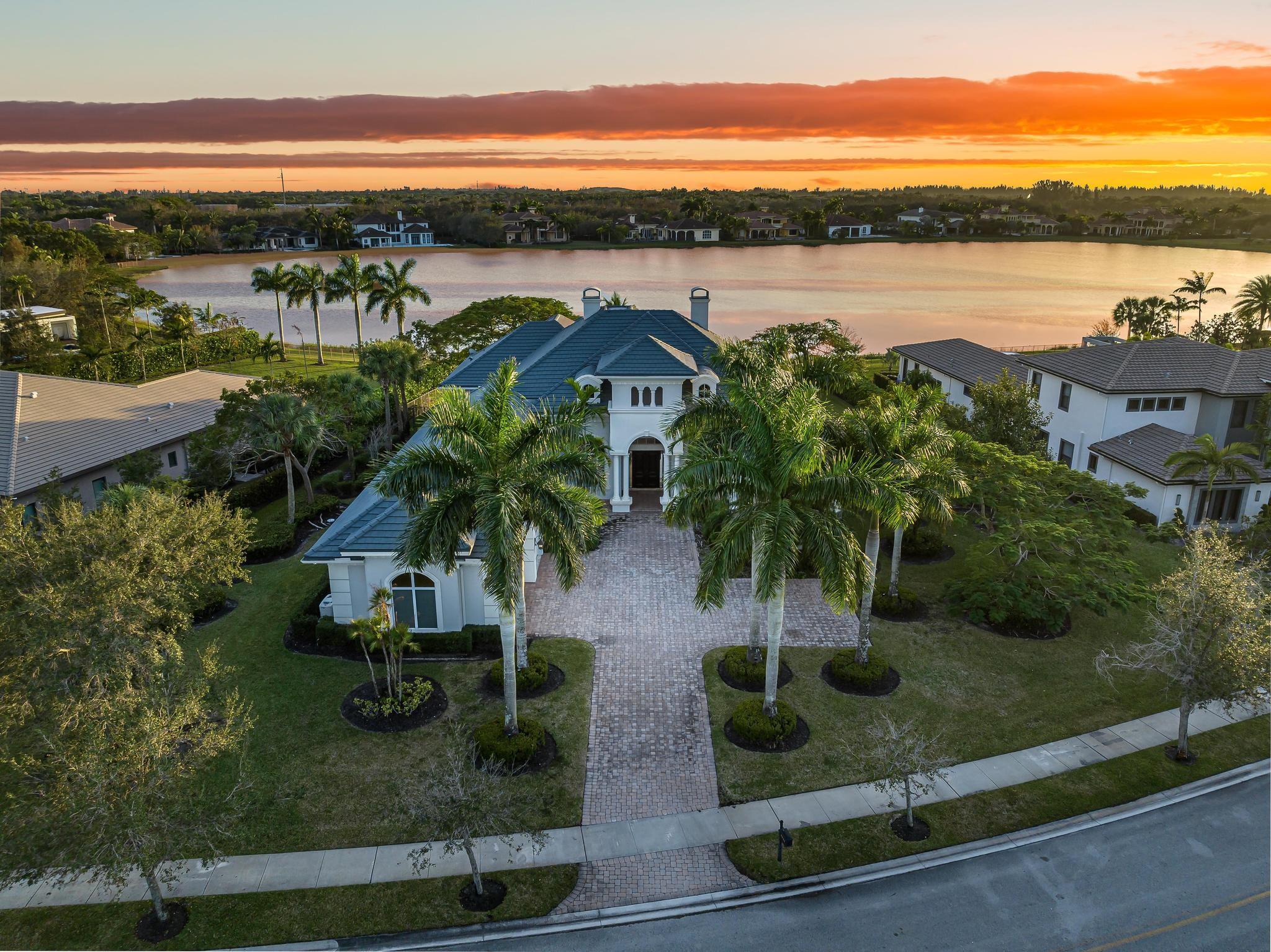 3111 Lake Rdg Ln Weston, FL 33332