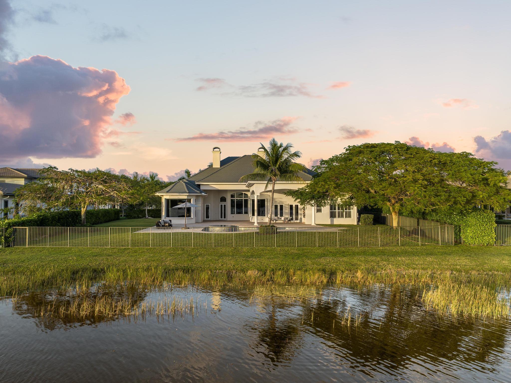 3111 Lake Rdg Ln Weston, FL 33332