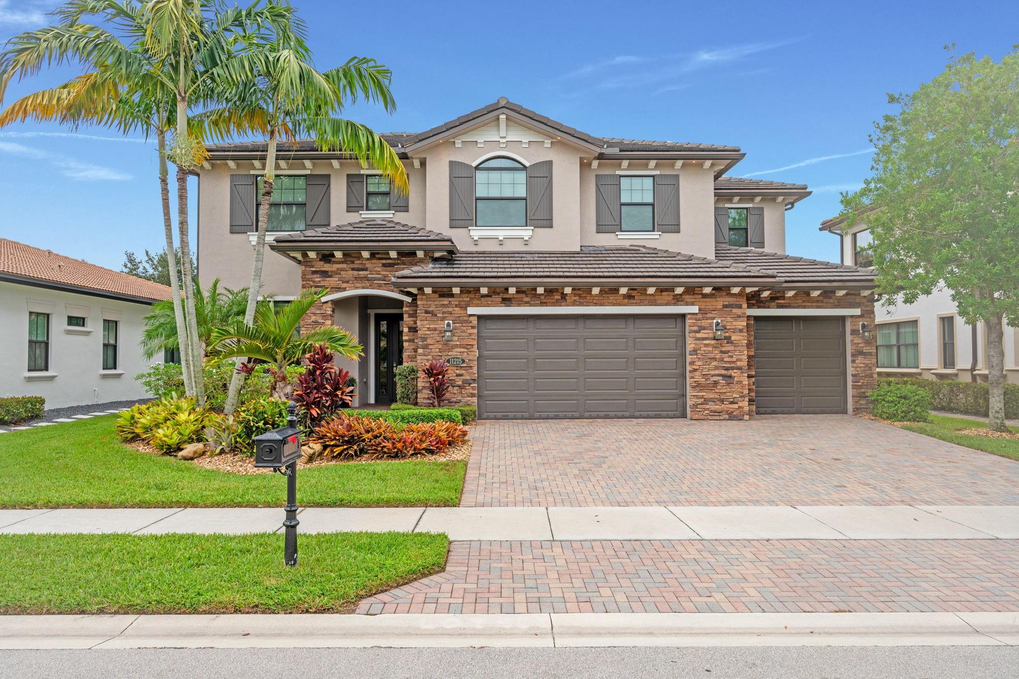11215 E Watercrest Cir