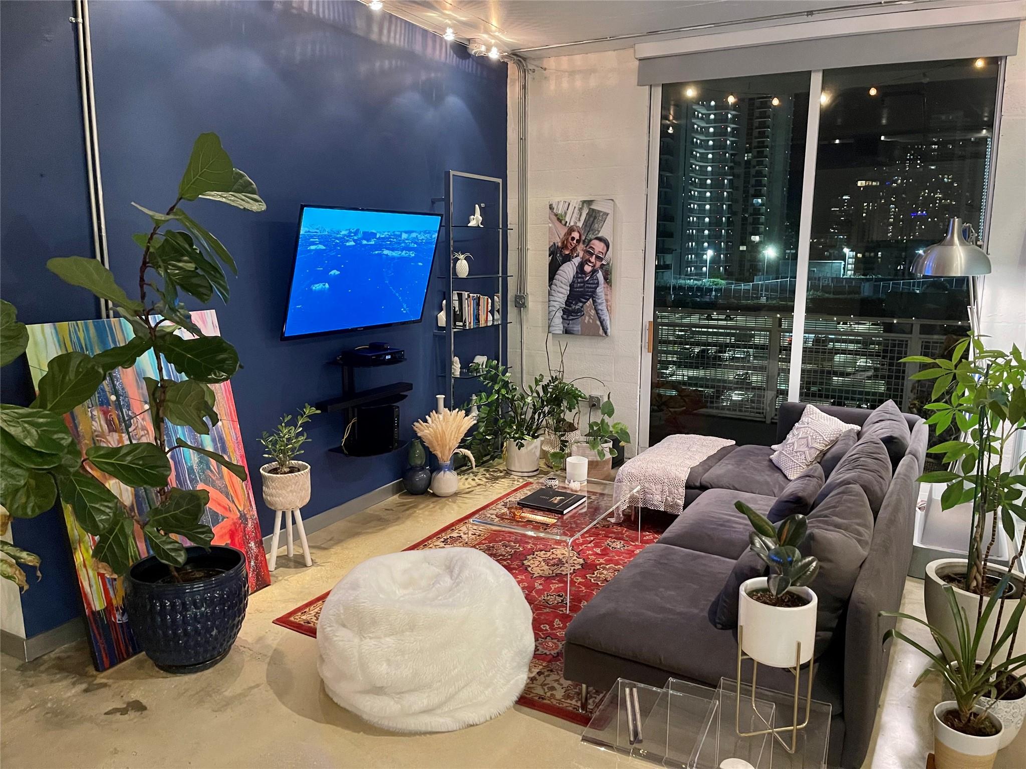 image The Yorker Condominium11