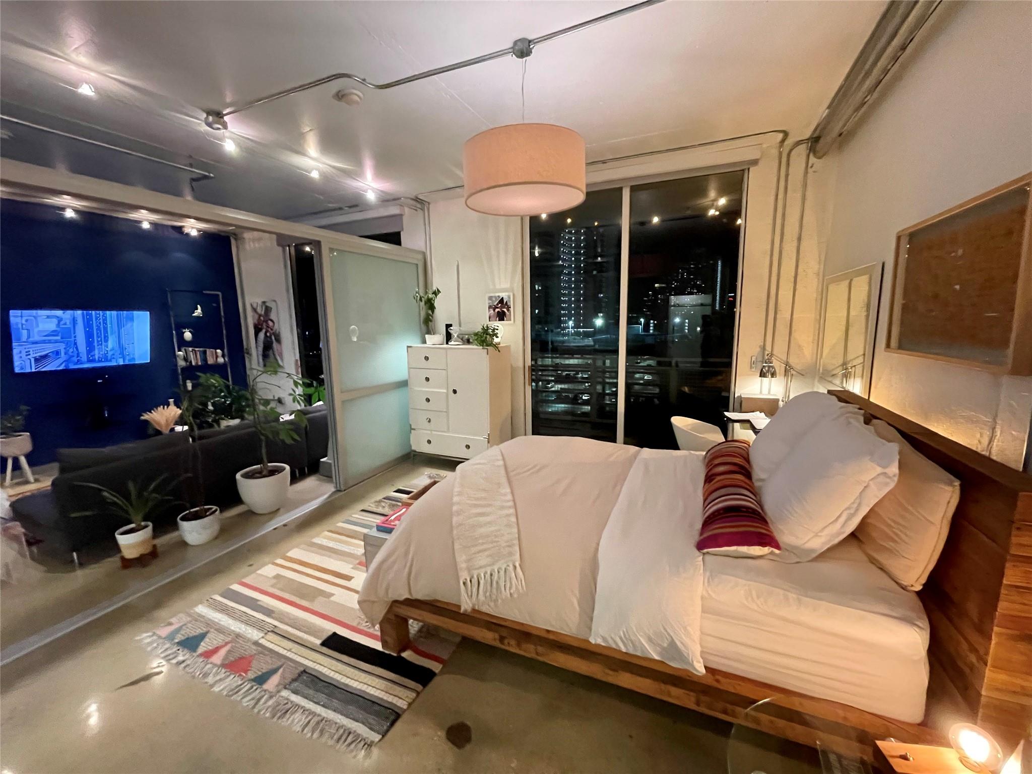 image The Yorker Condominium27