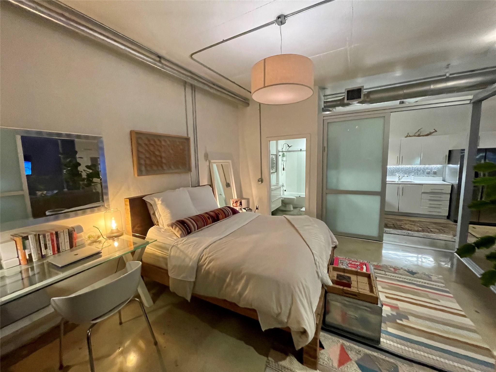 image The Yorker Condominium31