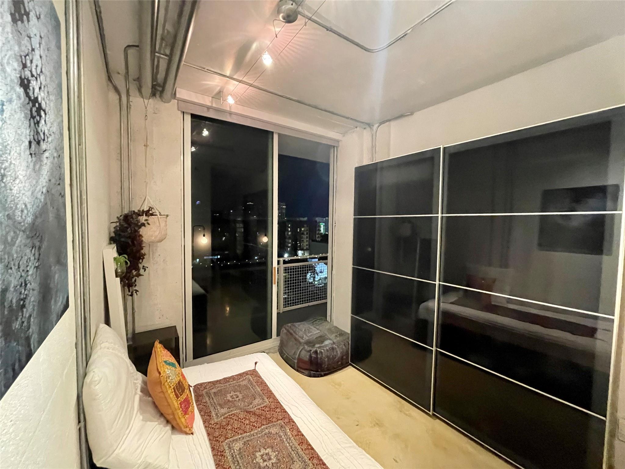 image The Yorker Condominium39