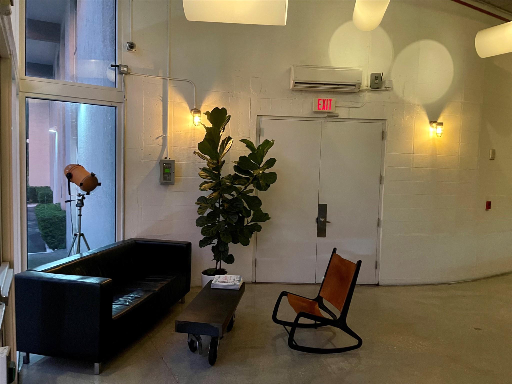 image The Yorker Condominium45
