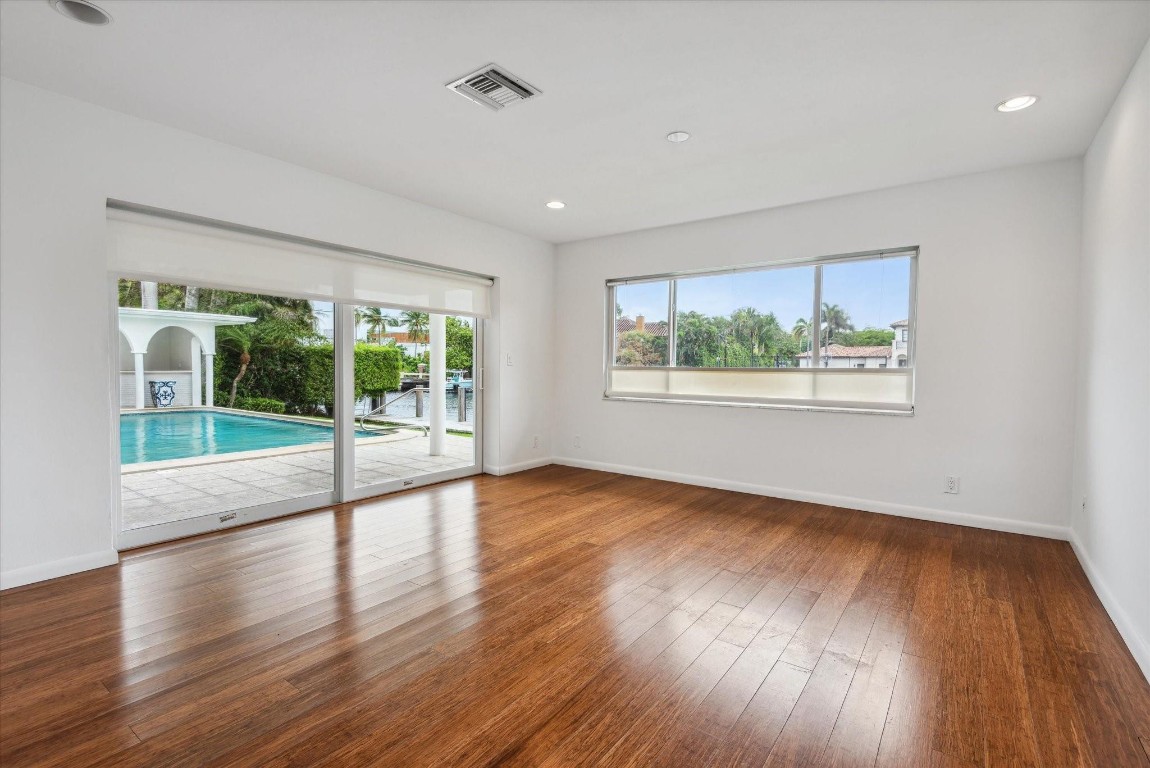 40 Isla Bahia Fort Lauderdale, FL 33316