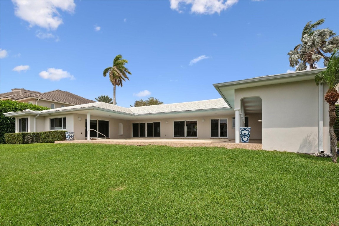 40 Isla Bahia Fort Lauderdale, FL 33316