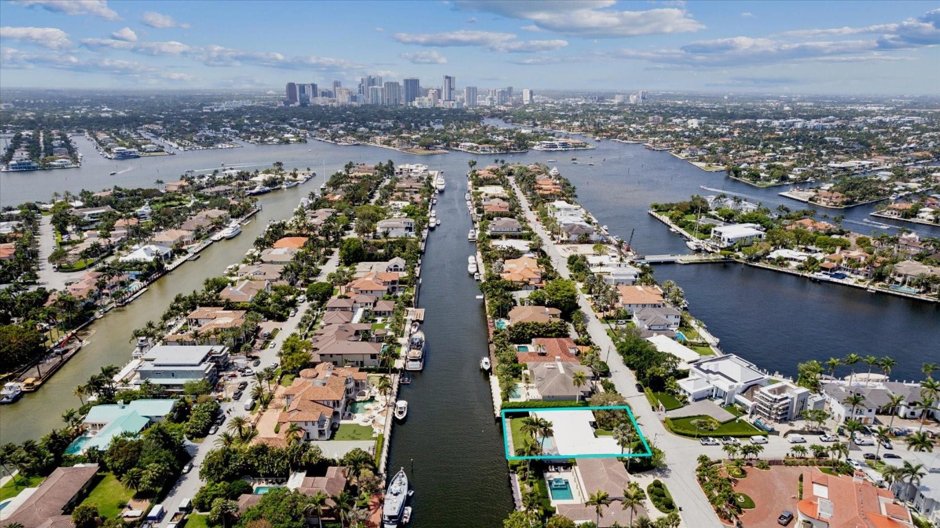 40 Isla Bahia Fort Lauderdale, FL 33316