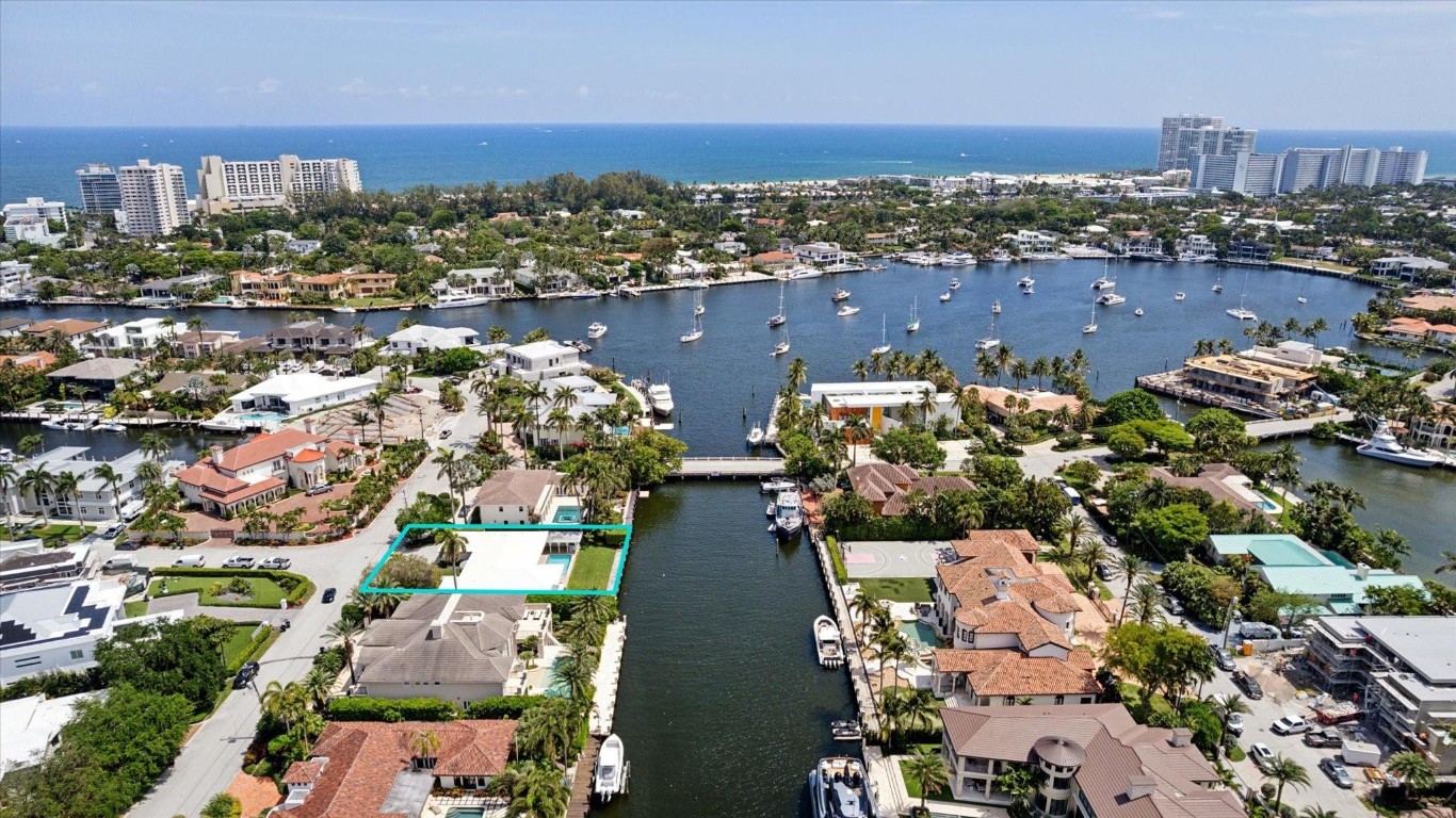 40 Isla Bahia Fort Lauderdale, FL 33316