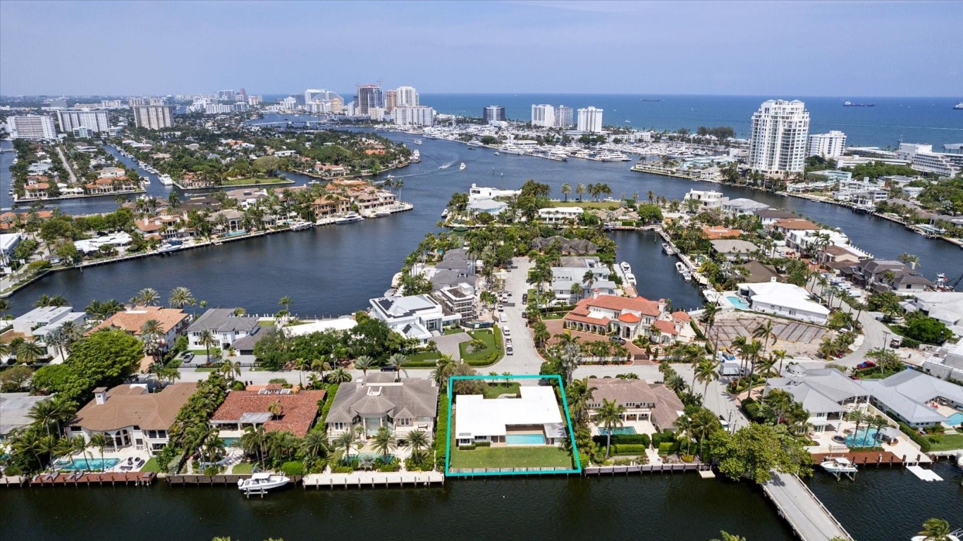 40 Isla Bahia Fort Lauderdale, FL 33316