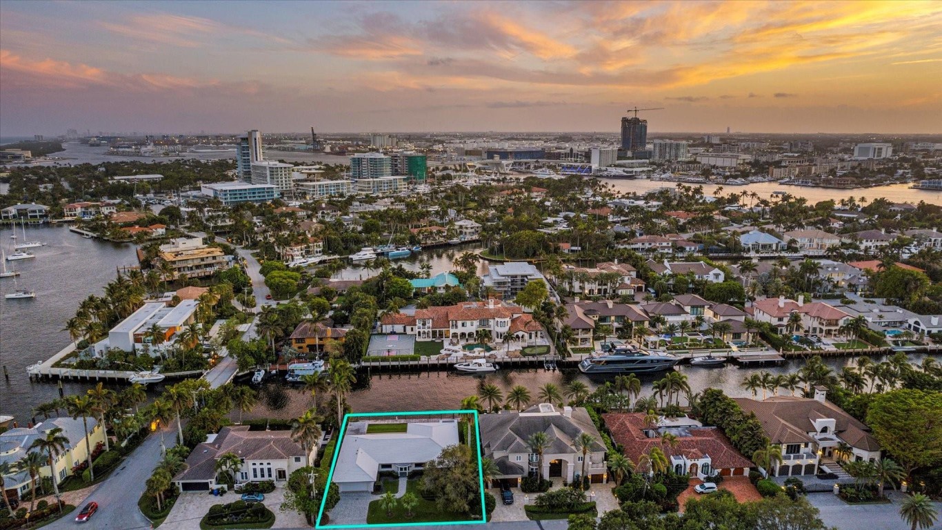 40 Isla Bahia Fort Lauderdale, FL 33316