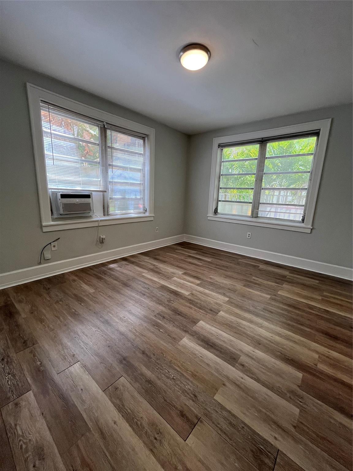 102 Menores Ave #5
