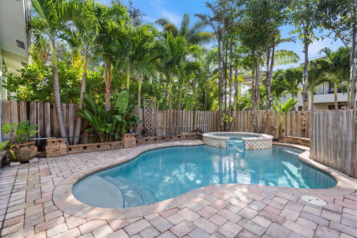 518 SW 9th St #518 Fort Lauderdale, FL 33315