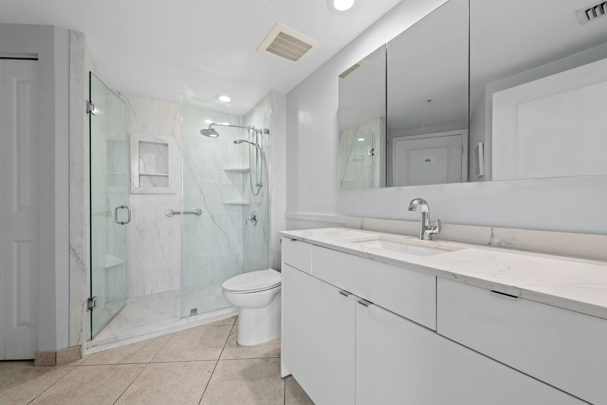 347 N New Riv #2707 Fort Lauderdale, FL 33301