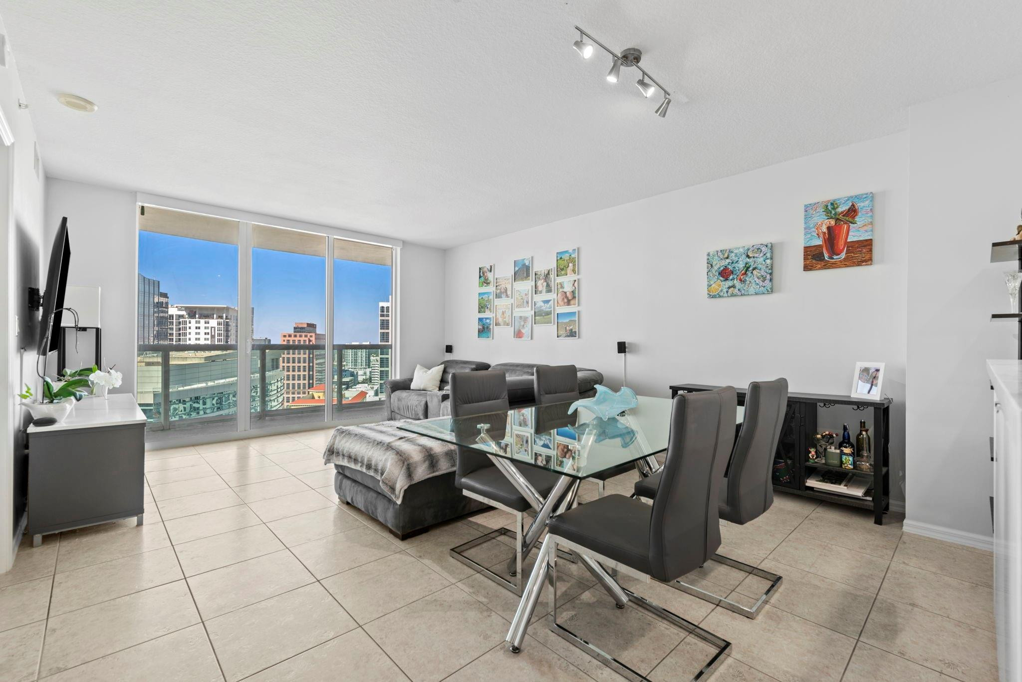 347 N New Riv #2707 Fort Lauderdale, FL 33301