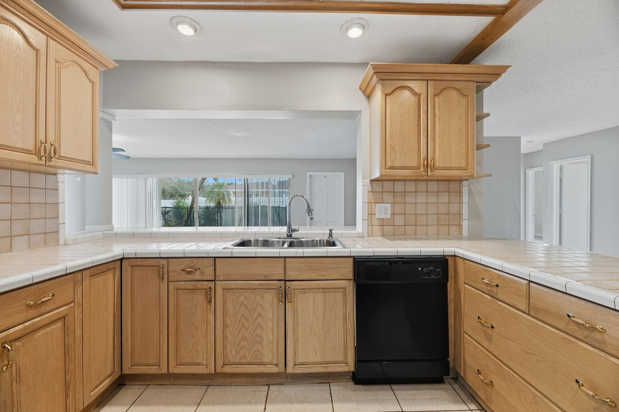 6110 NE 19th Fort Lauderdale, FL 33308