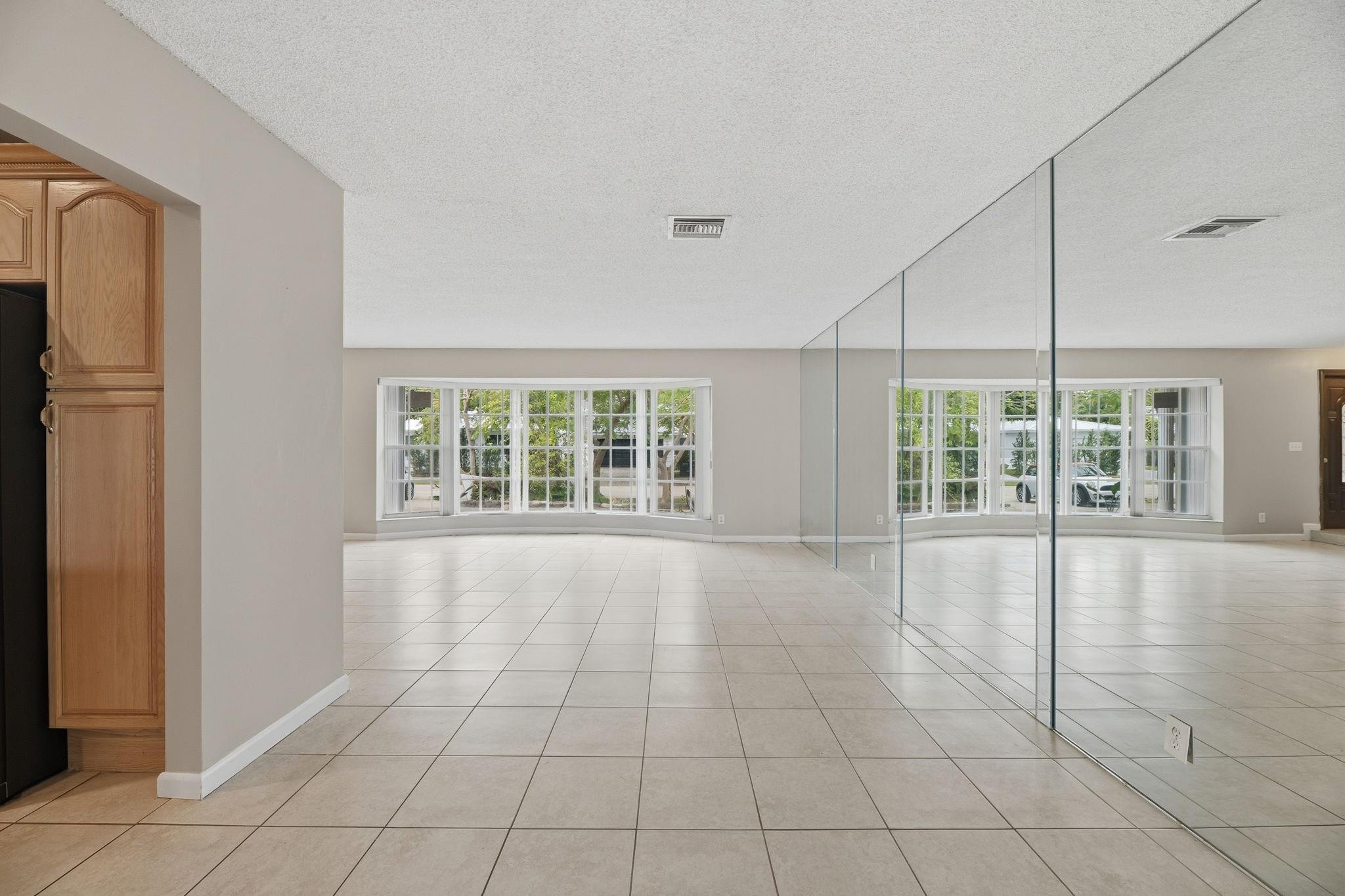 6110 NE 19th Fort Lauderdale, FL 33308