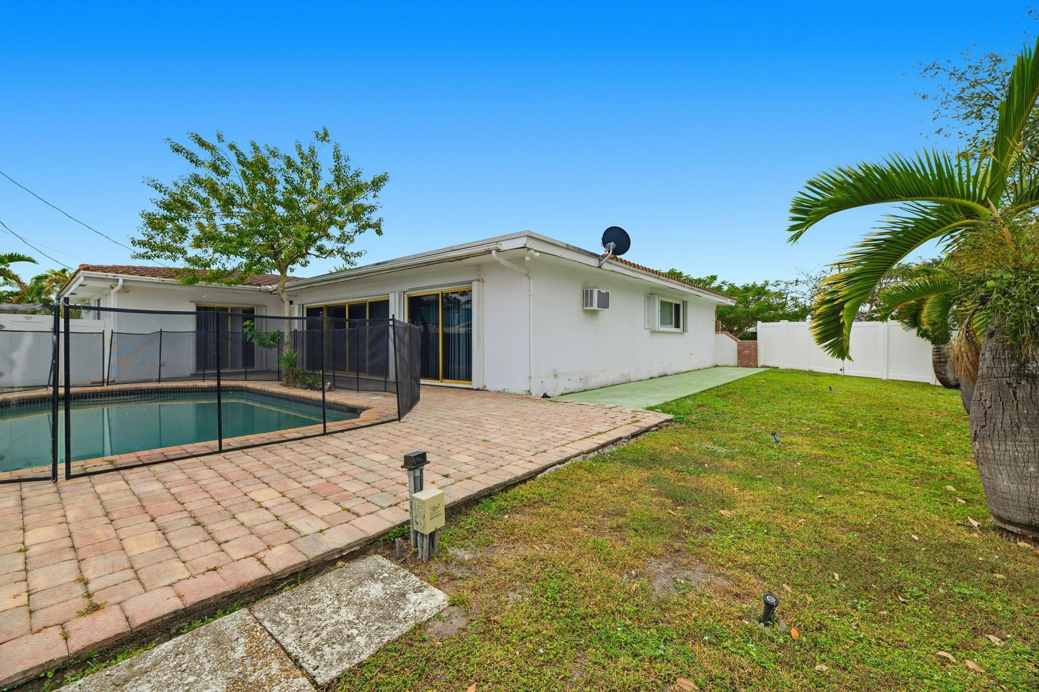 6110 NE 19th Fort Lauderdale, FL 33308