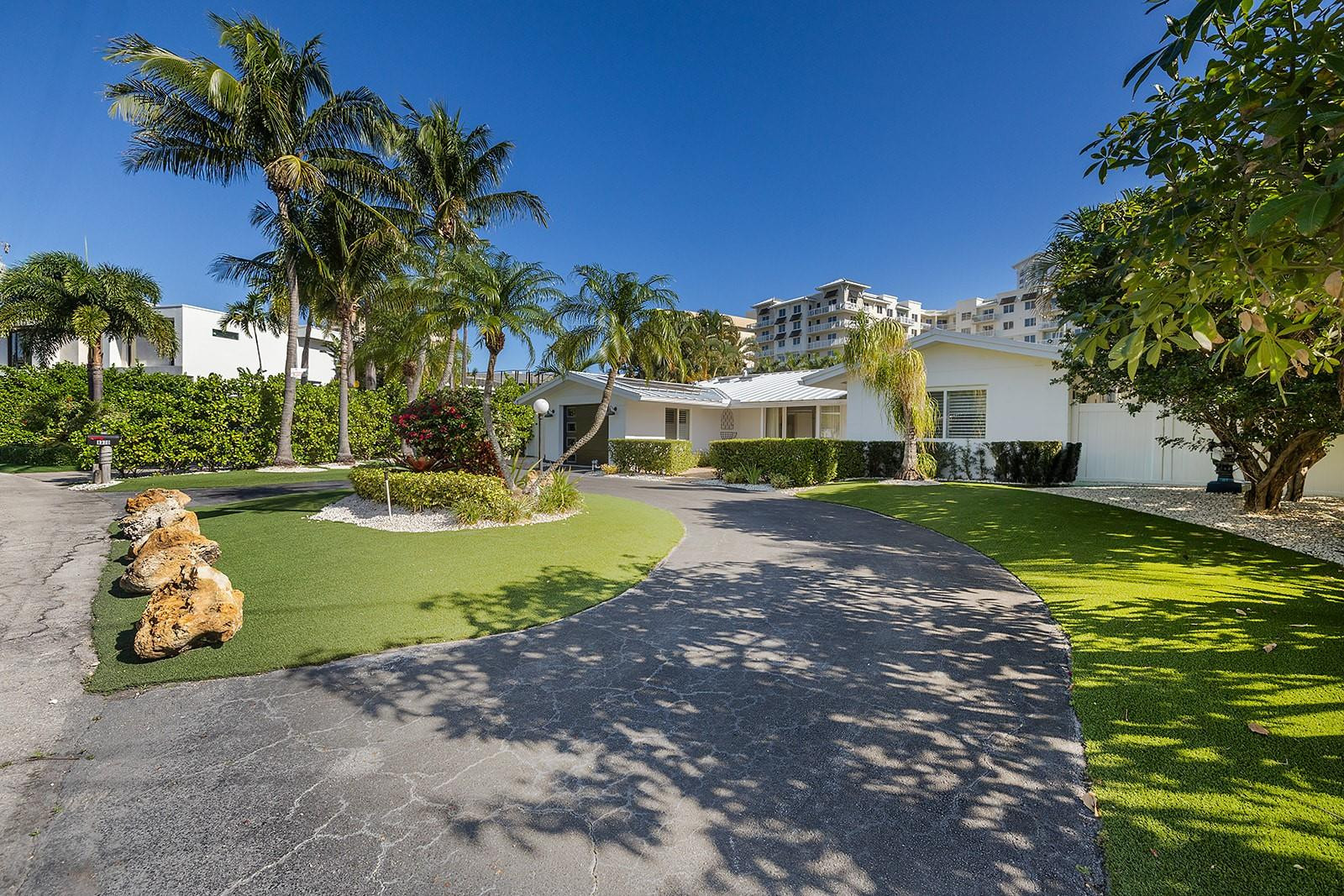 1370 E Terra Mar Pompano Beach, FL 33062