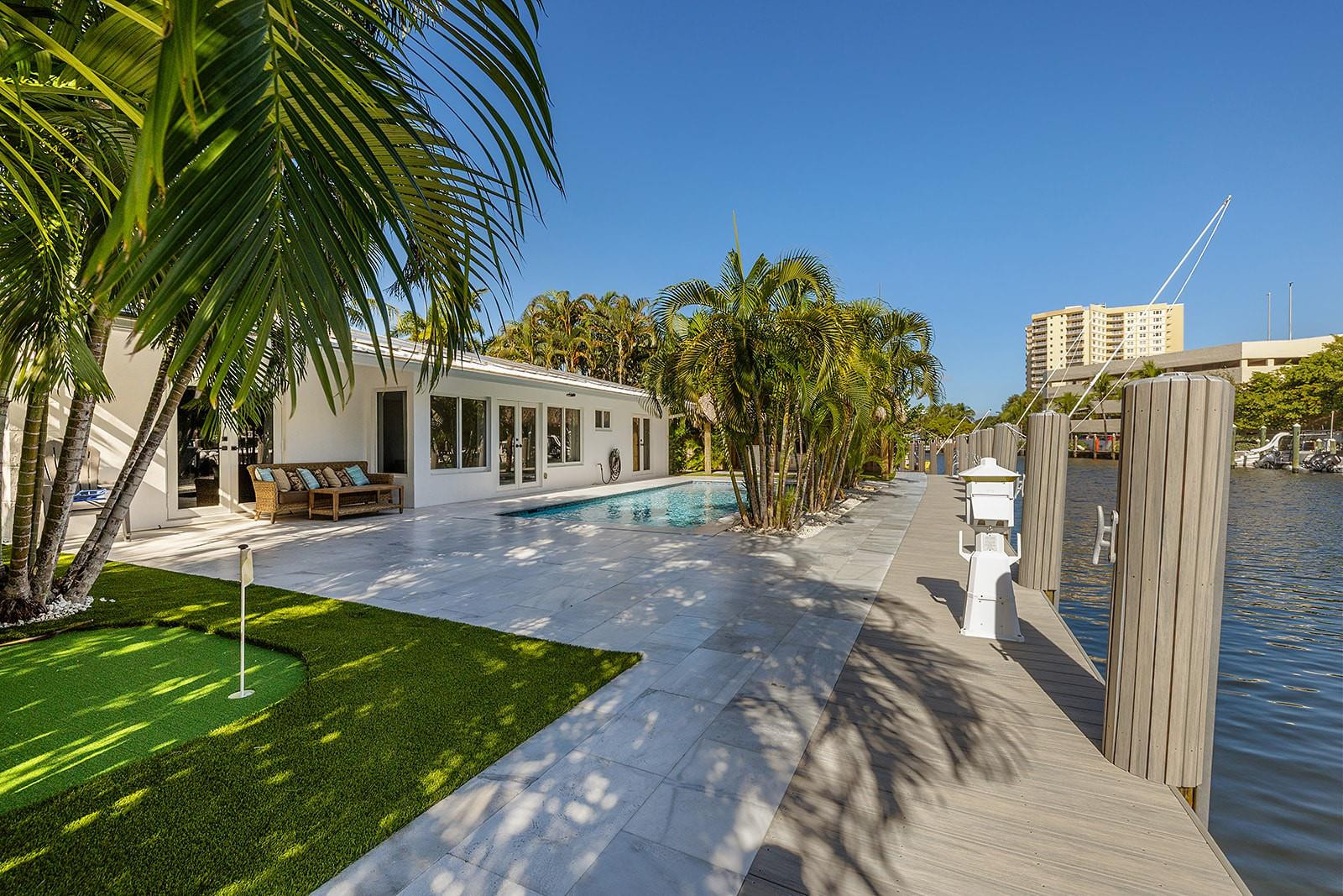 1370 E Terra Mar Pompano Beach, FL 33062