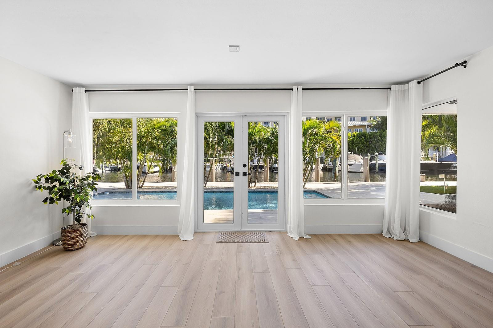 1370 E Terra Mar Pompano Beach, FL 33062