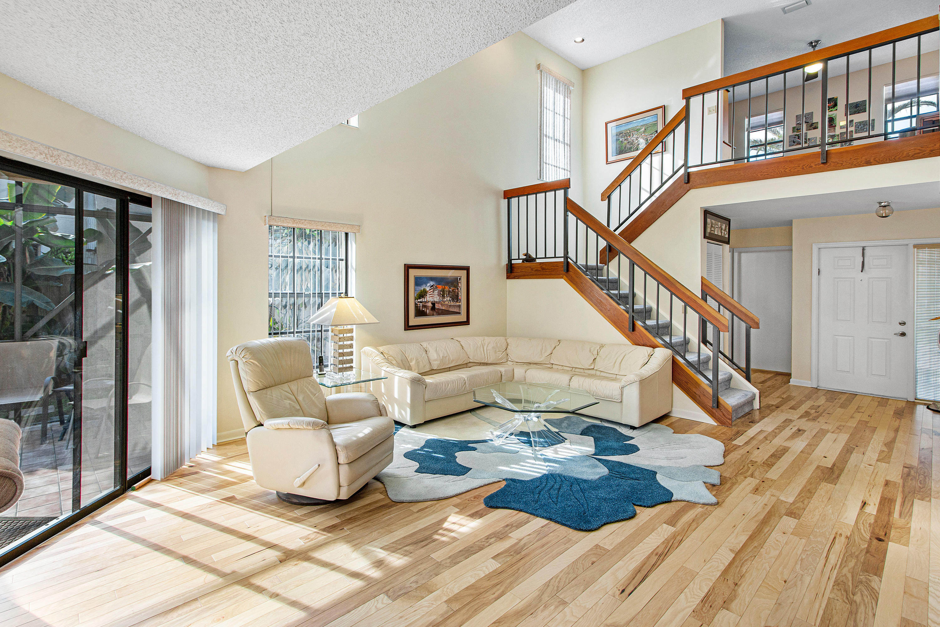 1748 Shoreside Circle
