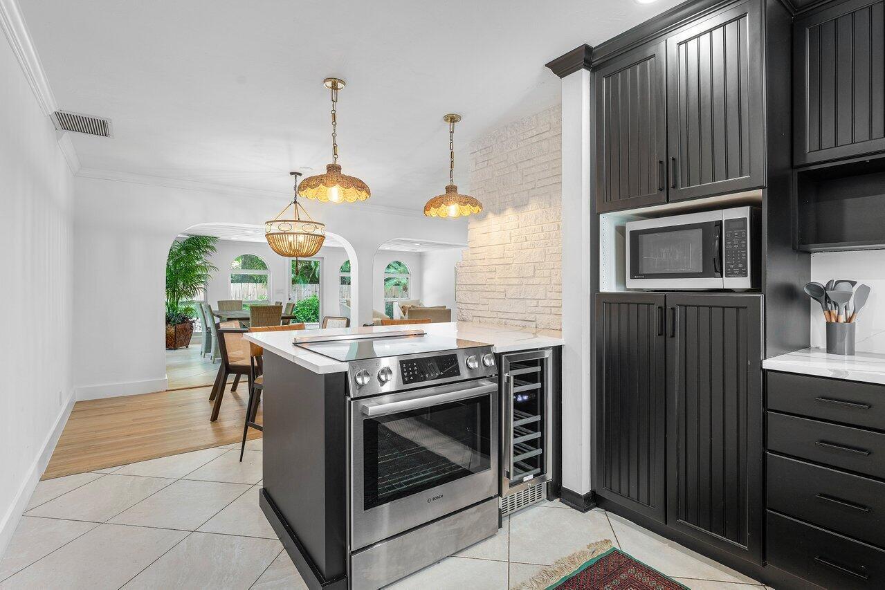 35 Anna St Ocean Ridge, FL 33435