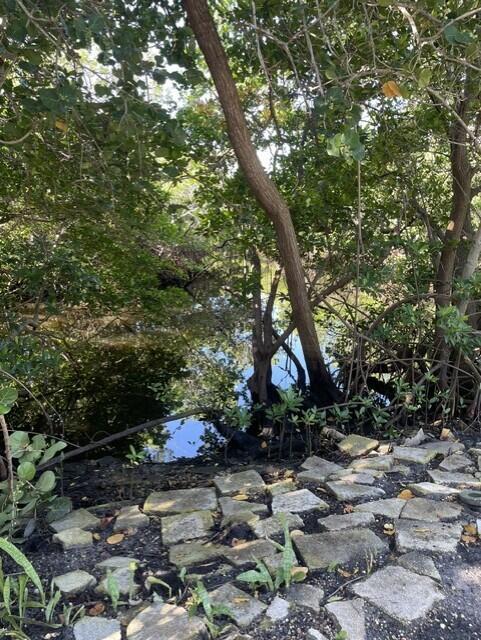 35 Anna St Ocean Ridge, FL 33435