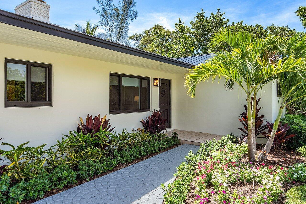 35 Anna St Ocean Ridge, FL 33435