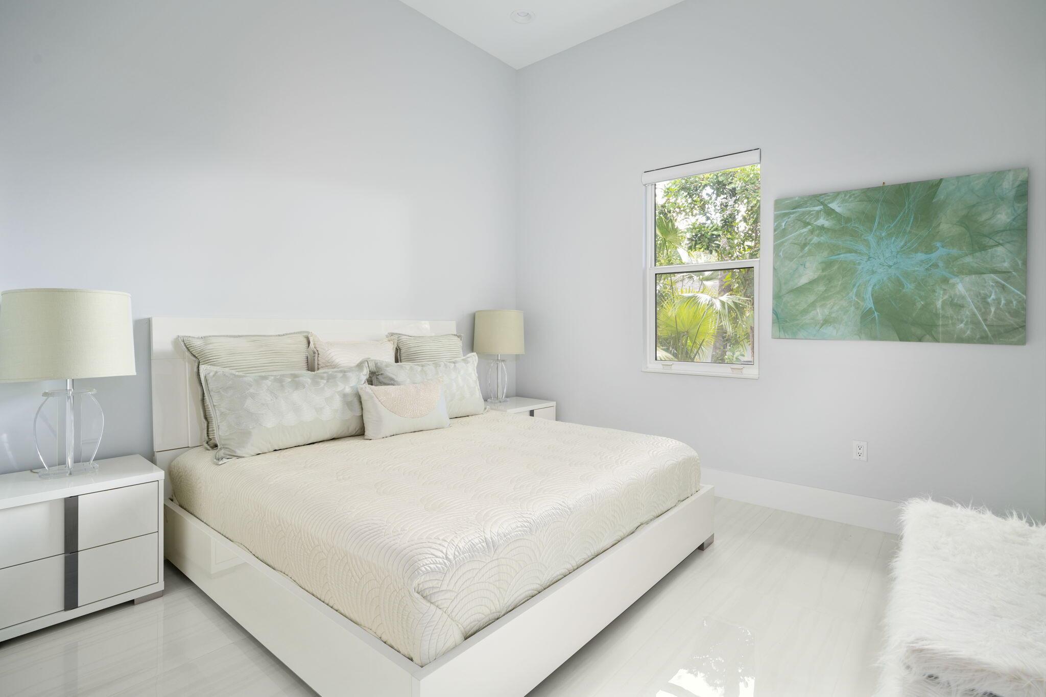 3937 Indian Riv Dr Vero Beach, FL 32963