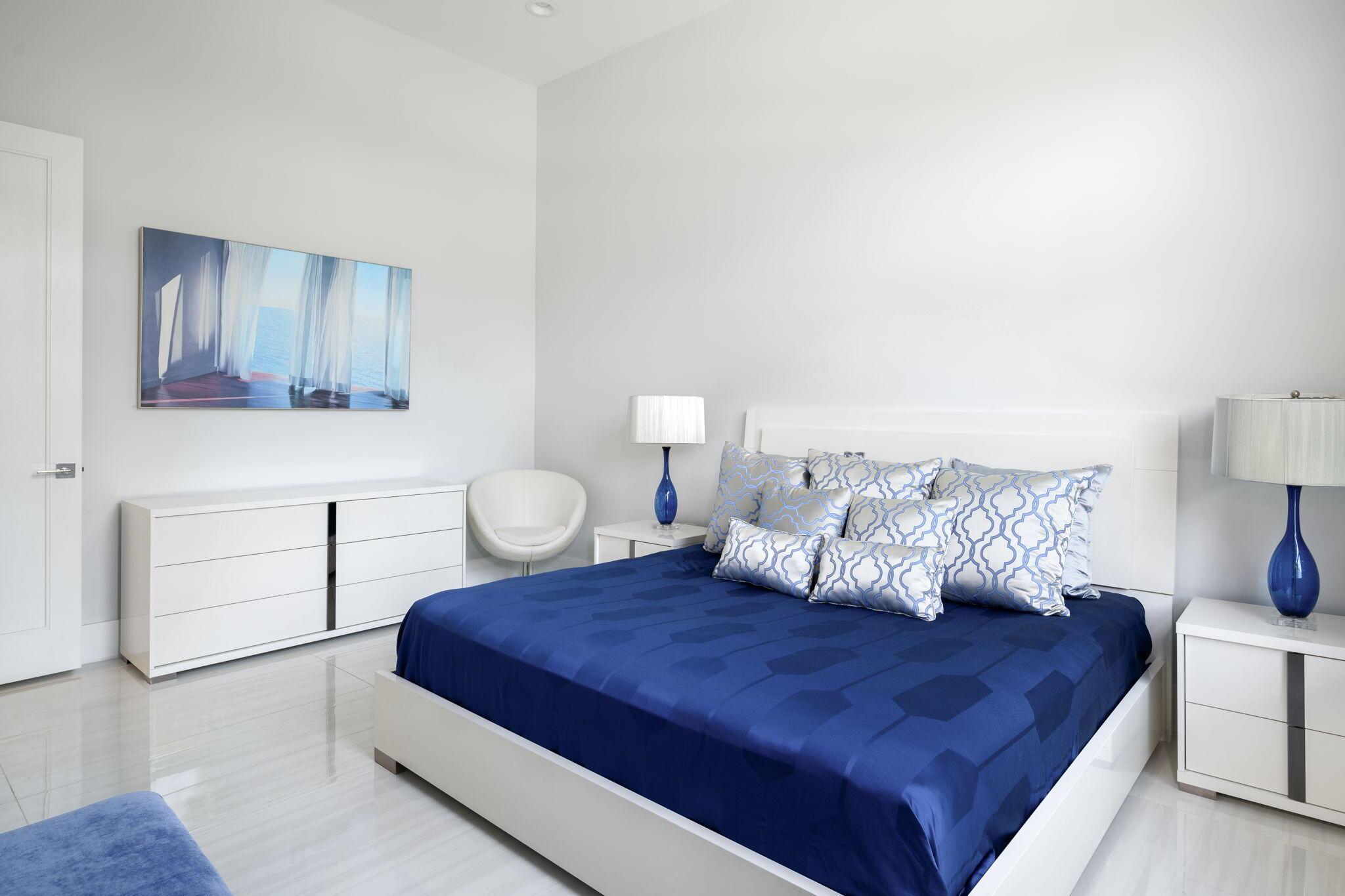 3937 Indian Riv Dr Vero Beach, FL 32963