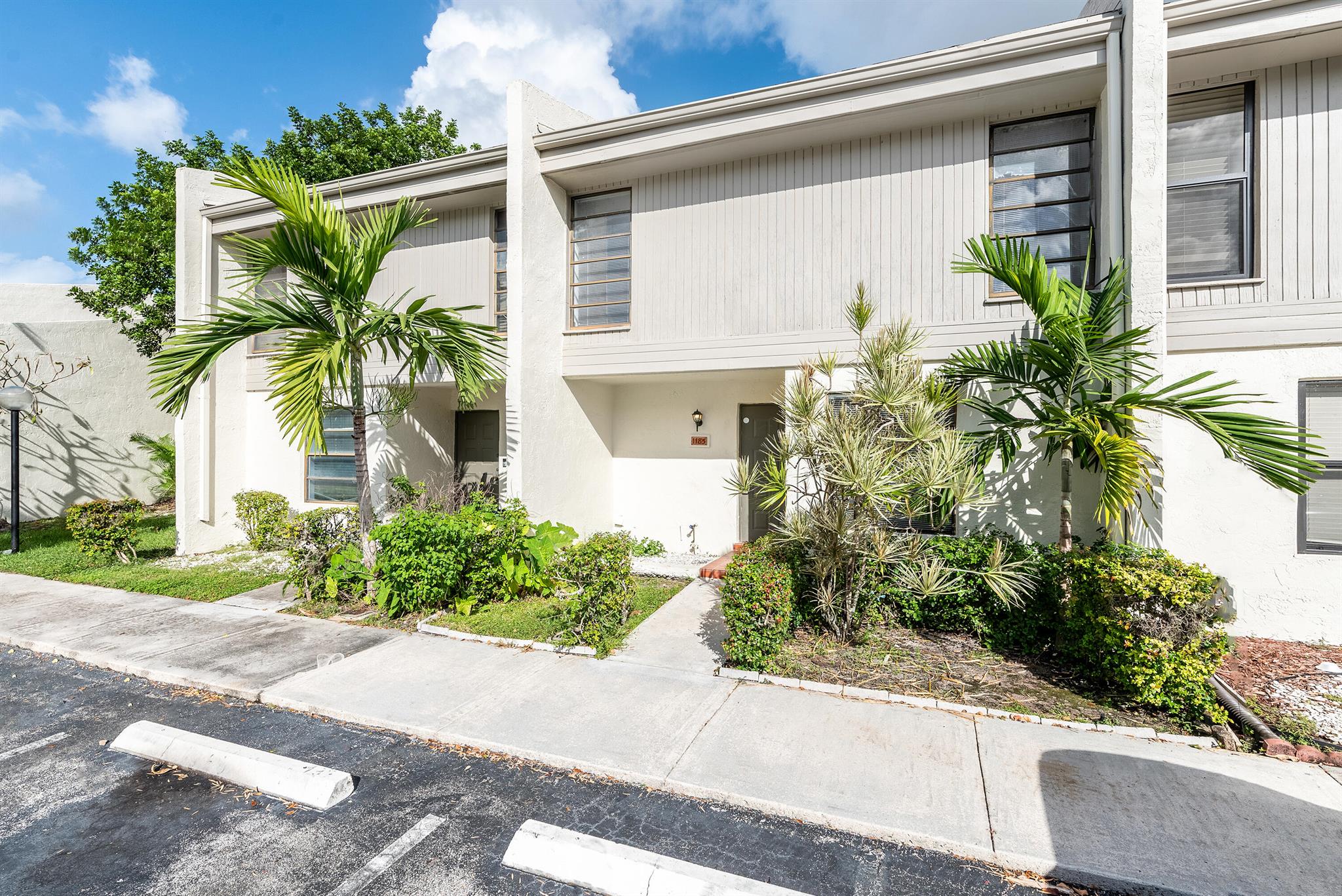 1185 NW 98th Ter #133
