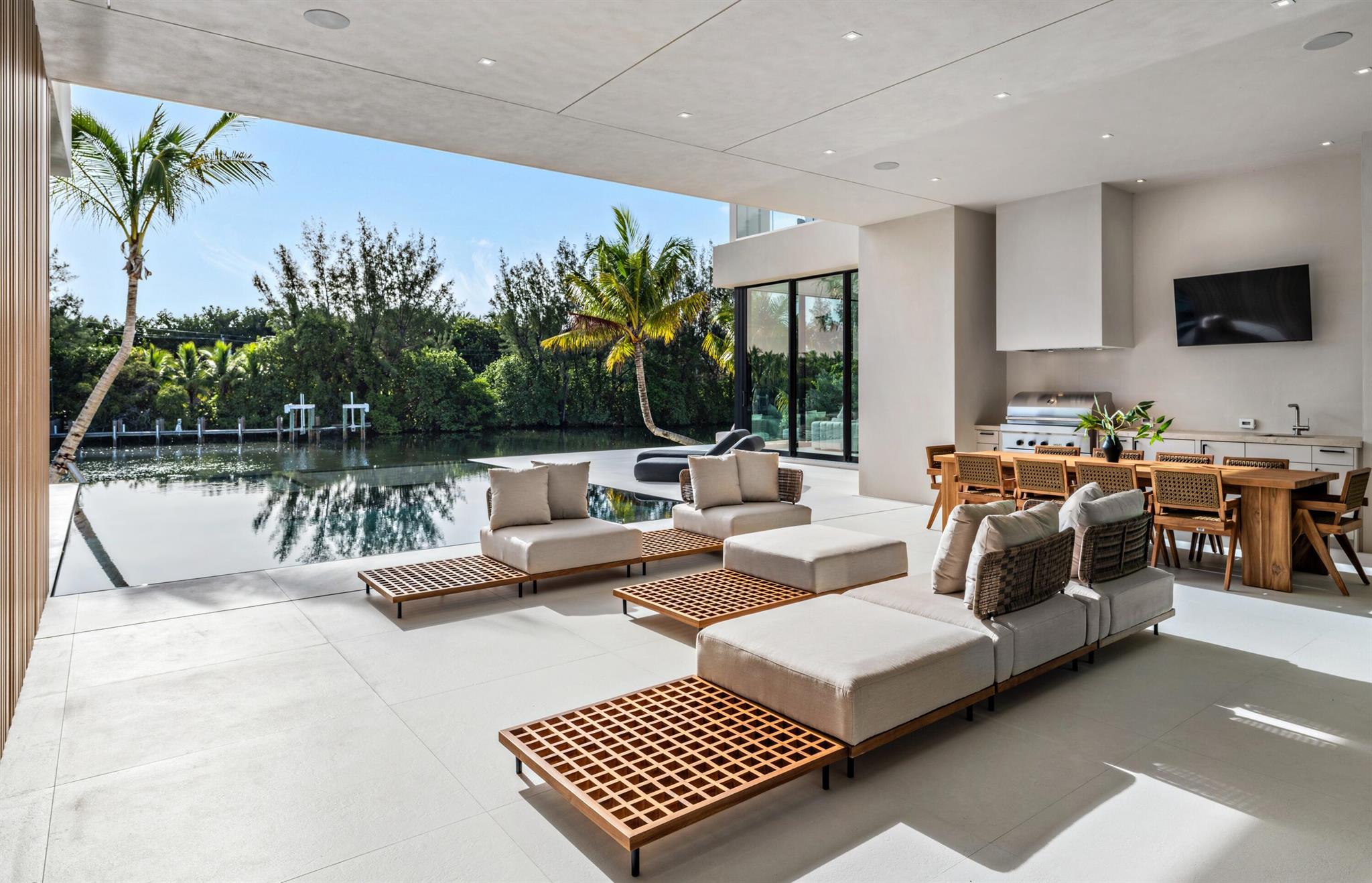 35 Spoonbill Rd Manalapan, FL 33462