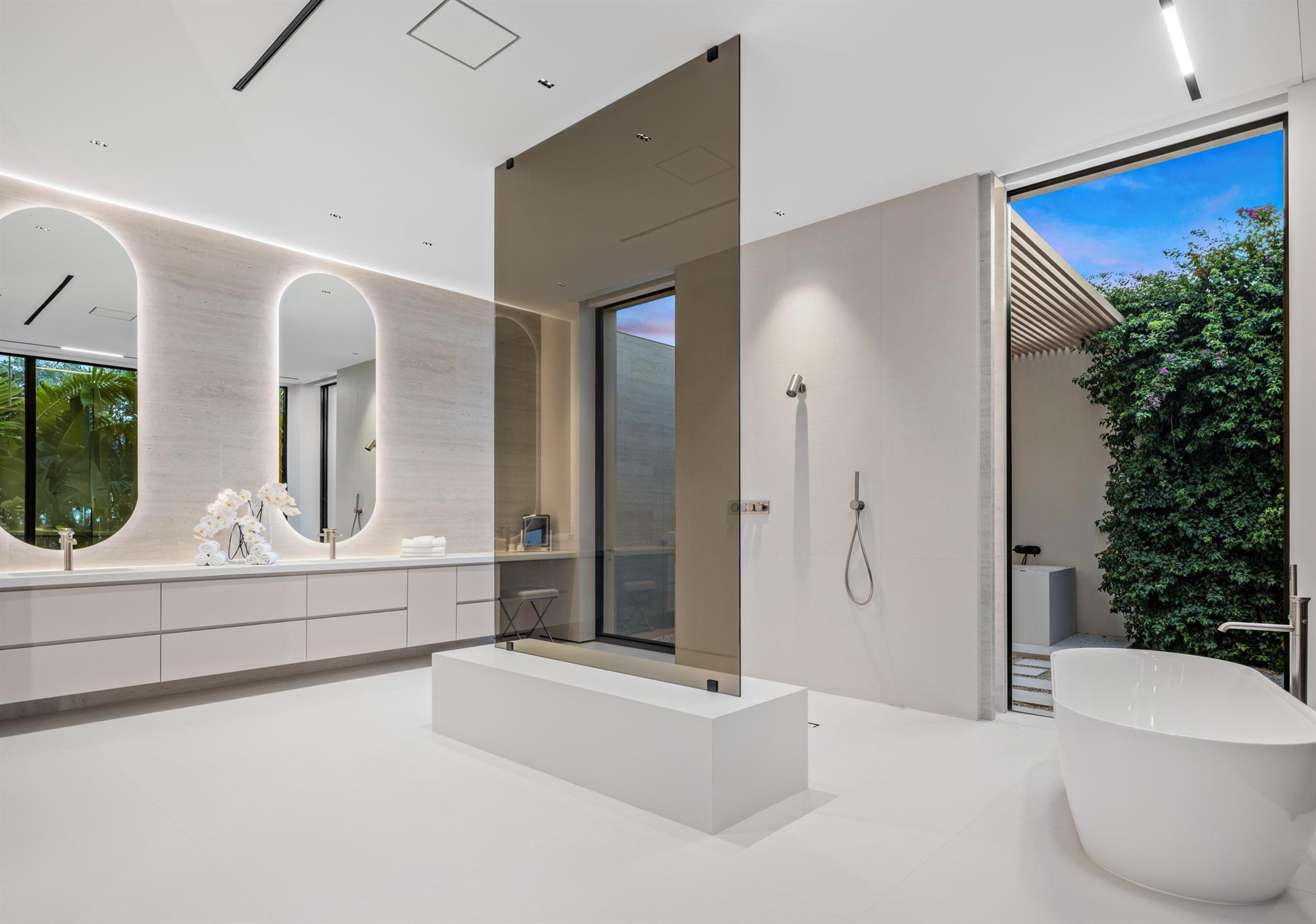 35 Spoonbill Rd Manalapan, FL 33462