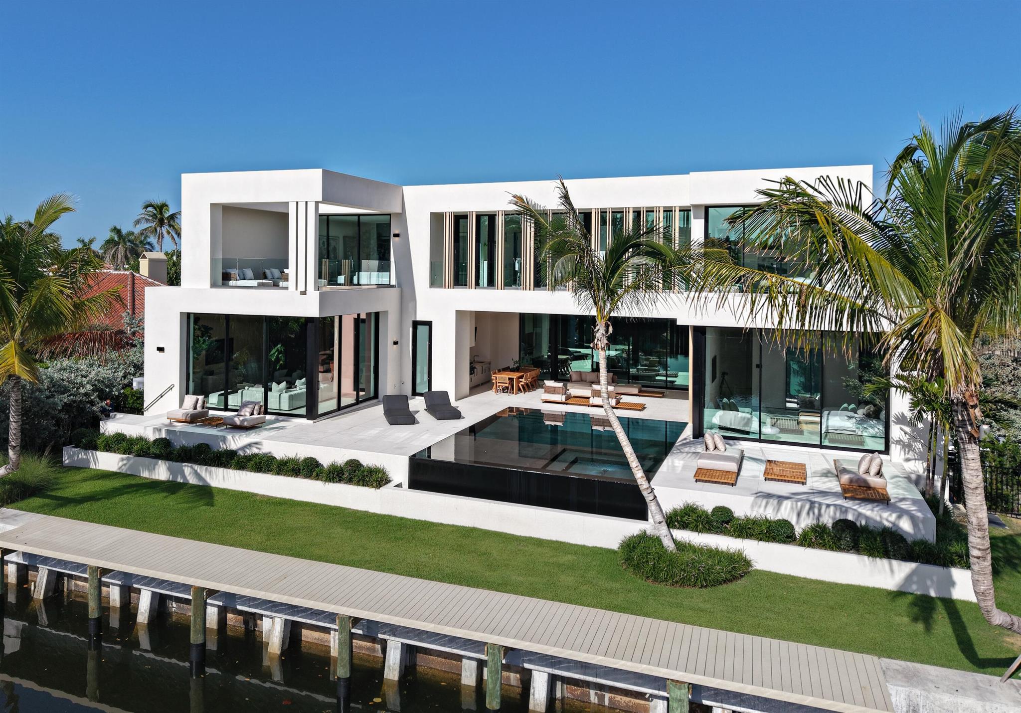 35 Spoonbill Rd Manalapan, FL 33462