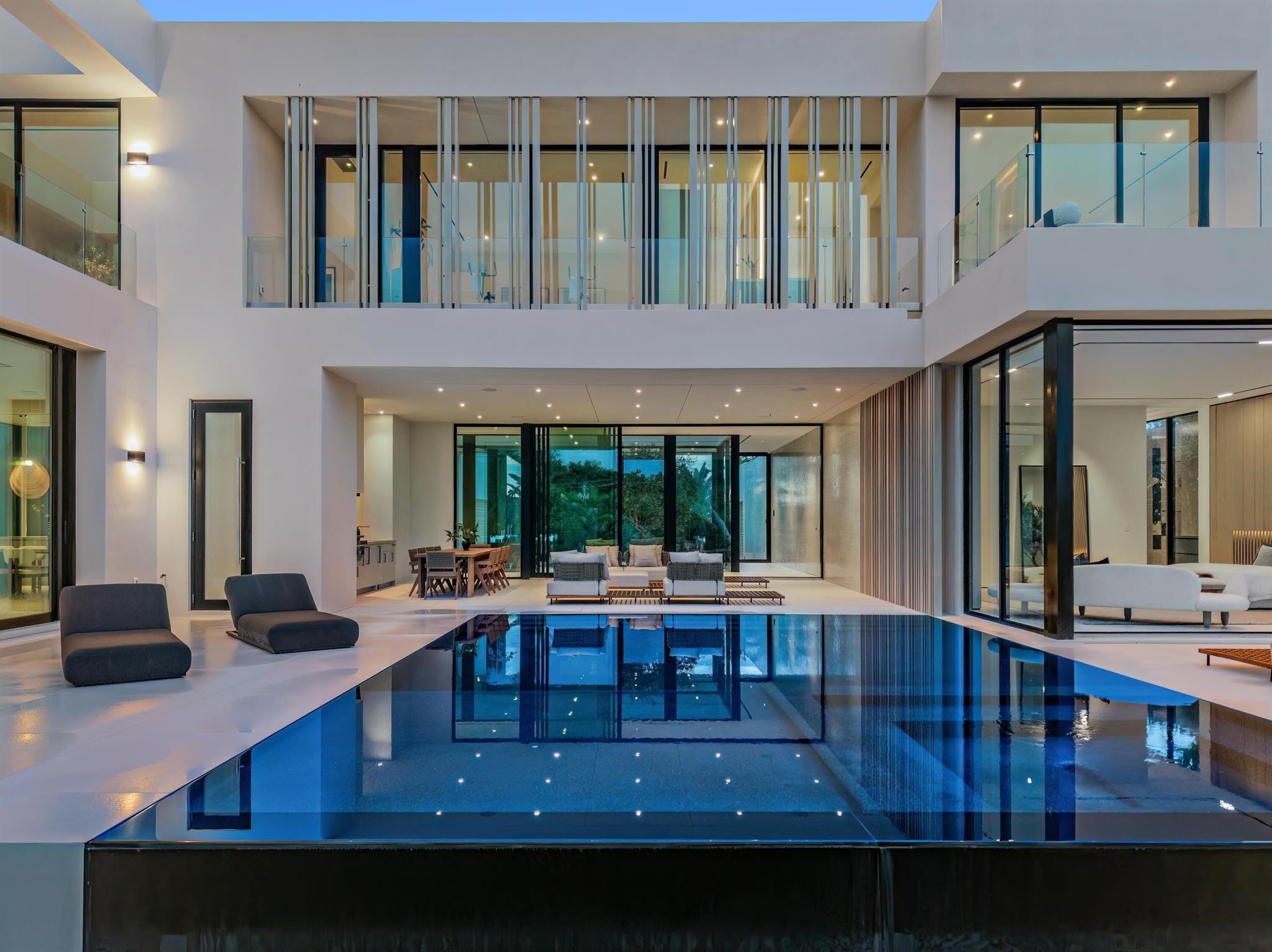 35 Spoonbill Rd Manalapan, FL 33462