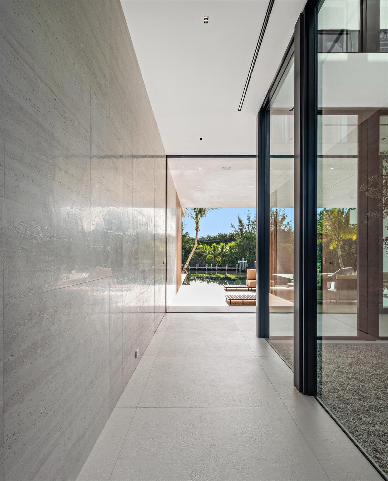 35 Spoonbill Rd Manalapan, FL 33462