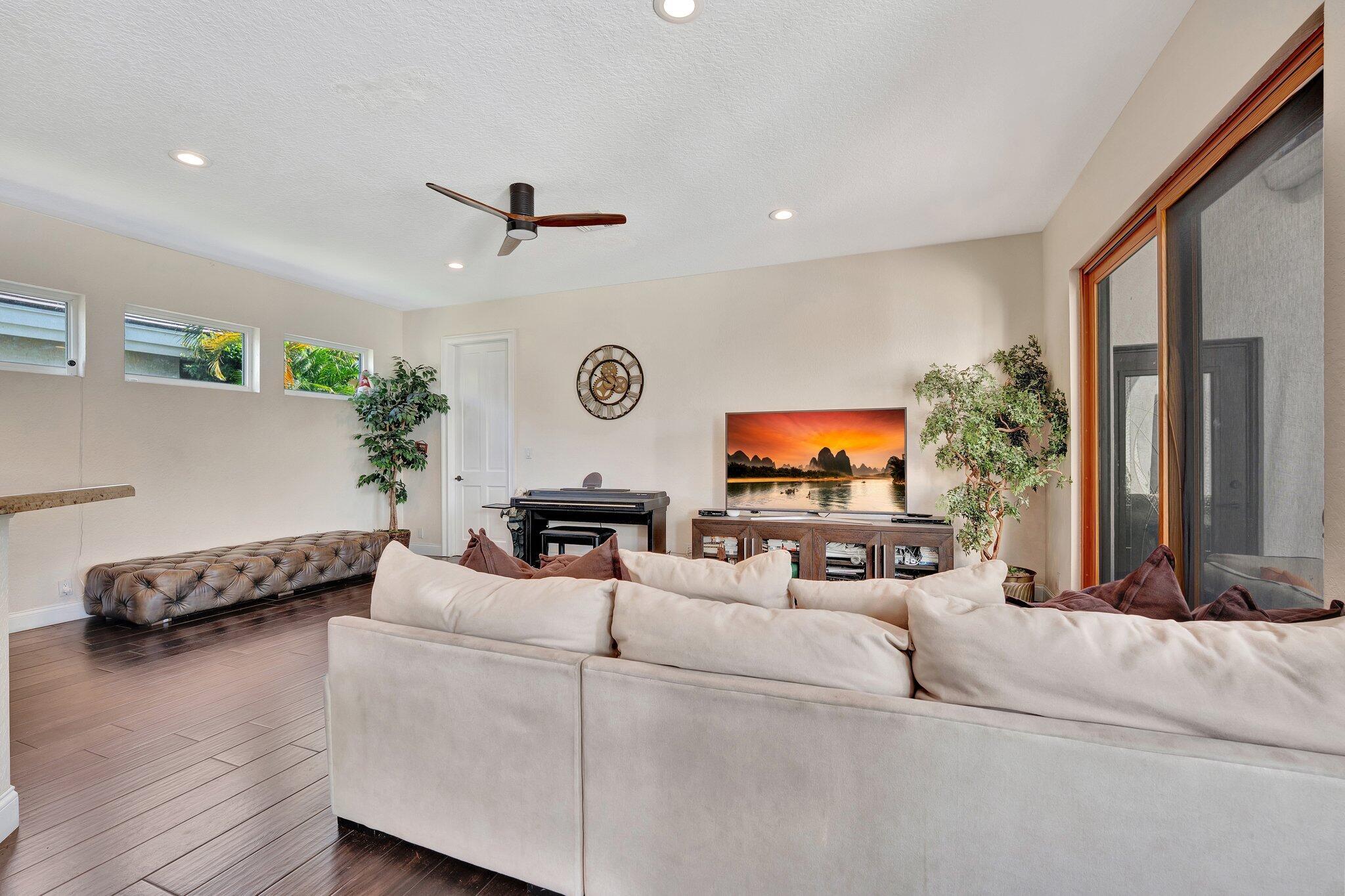 6131 NW 30th Ave Boca Raton, FL 33496