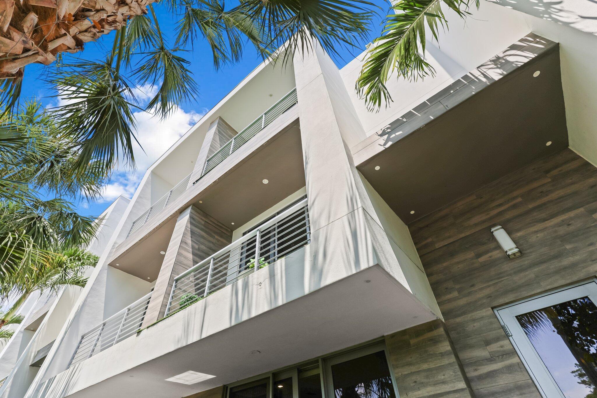4021 NW 18th Way,Boca Raton, FL 33431