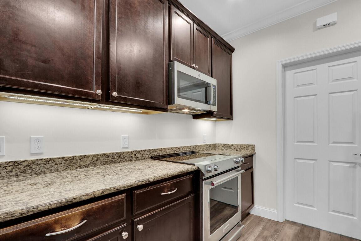 1169 E Dakota Dr Jupiter, FL 33458