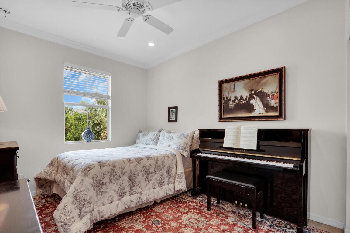 1169 E Dakota Dr Jupiter, FL 33458