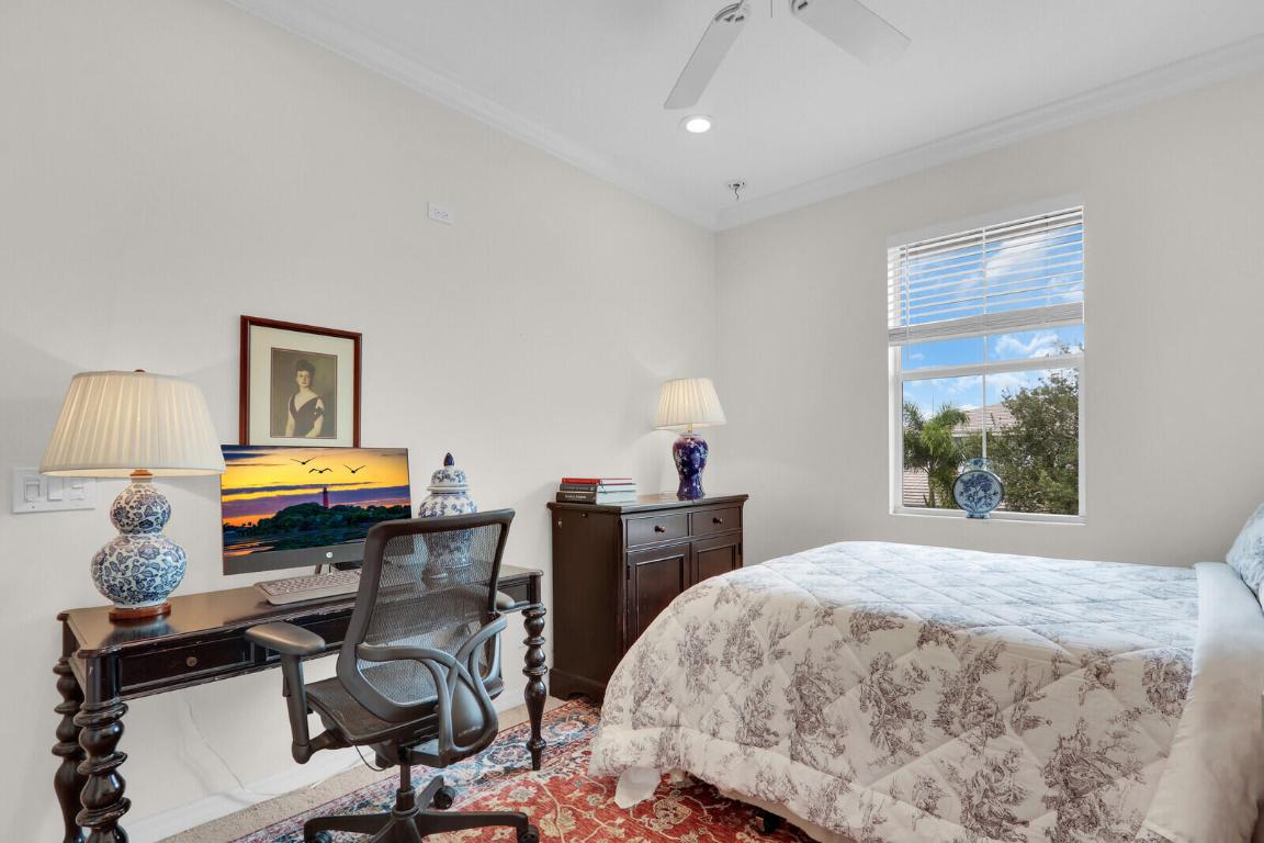 1169 E Dakota Dr Jupiter, FL 33458